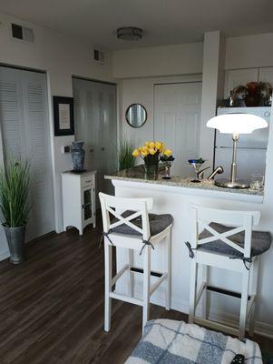 Meridian Apartments in Hollywood