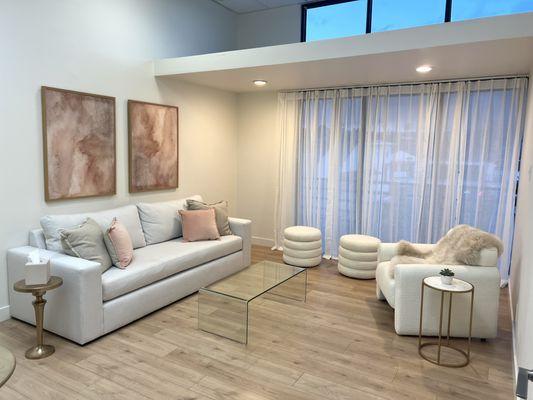 Psychotherapy Room 1 Available To Reserve