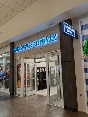 Mall Entrance (12.2019)