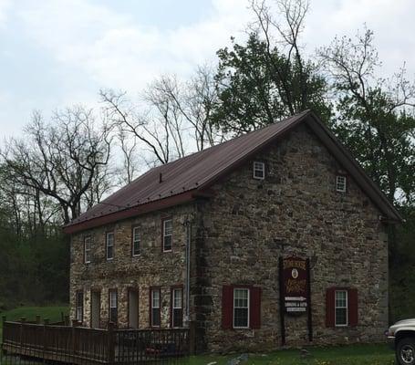 Stone House Bed & Breakfast, Alexandria, Pa.