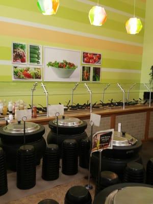 Amazing food. Best place for fresh and raw food diets.
