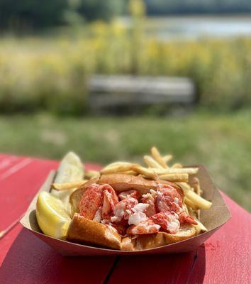 Day's Crabmeat & Lobster