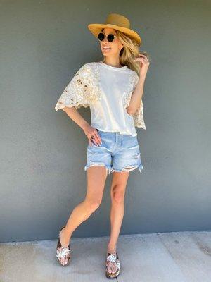 Free People top with boyfriend denim shorts #summerstyle