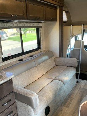 Maldonado Mobile Car Wash and Auto Detailing