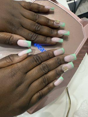 Sumi's Beauty Salon & Boutique