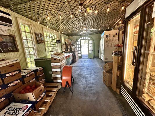 Uncle Don's Local Market