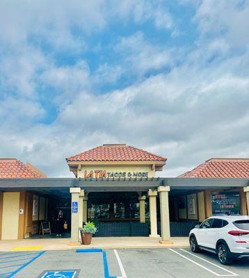 La Tía Tacos & More