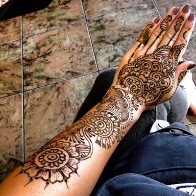 My first Henna! Freehand by the owner herself! Absolutely beautiful I love it!