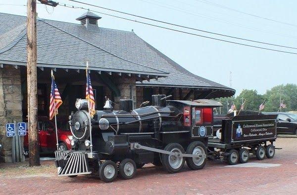 The Collinwood 999 Engine in front of the Painesville Depot, which was first opened in 1893.