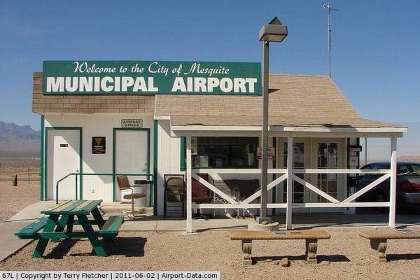 Mesquite Airport (67L)
