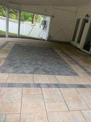 DLZ Landscaping and Construction