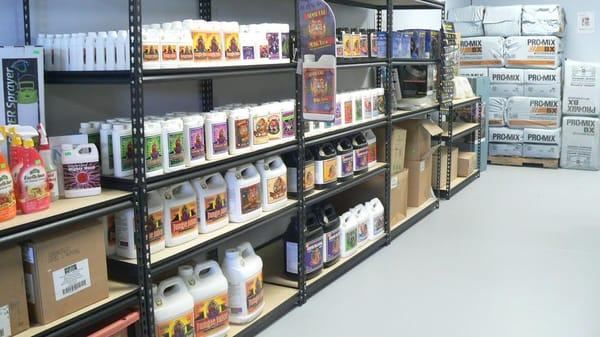 Growtopia Hydroponics