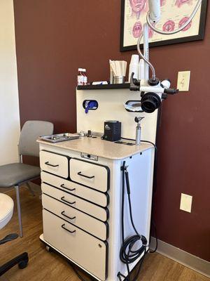 Instrument cabinet and all the tools.
