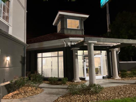 La Quinta Inn & Suites by Wyndham Alexandria Airport