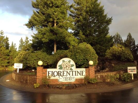 35th Entry Florentine Estates. Florentine Estates is an active 55+ gated community