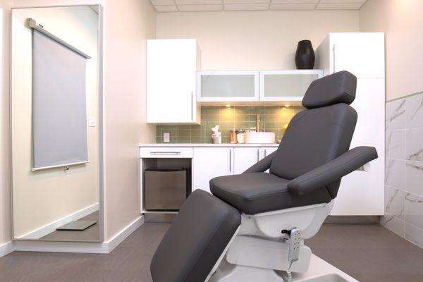 Synergy Face + Body | Cary