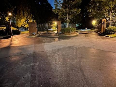 Colonial Grande Apartments