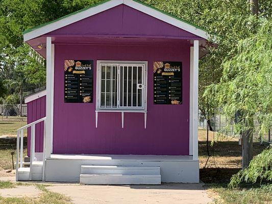 Glizzey's Food Hut