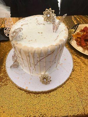 La Mexicana Bakery and Deli