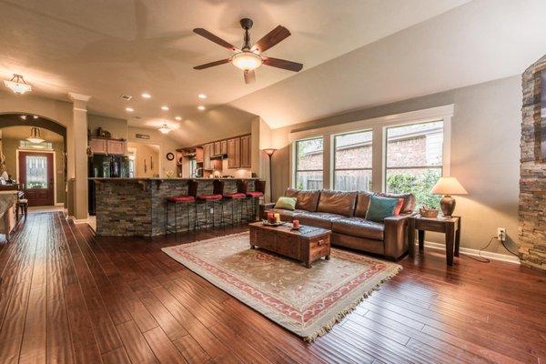 Lynn Wilkinson - Coldwell Banker United Realtors