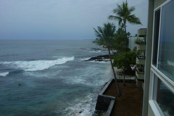 Just 20 feet from the shoreline at Banyan Tree #404