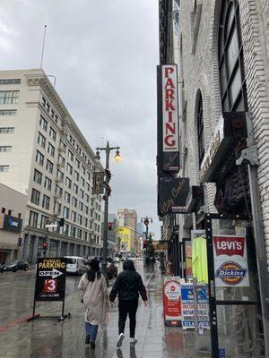 The sign that drew you in with the lies in small print!