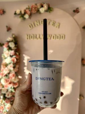 Ding Tea Hollywood