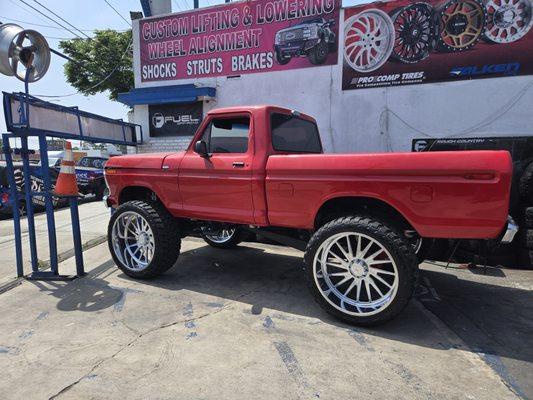 Express Tires and Wheels Inc