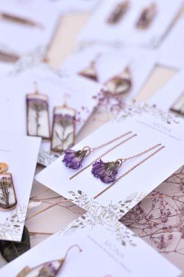 Pressed flower jewelry earrings