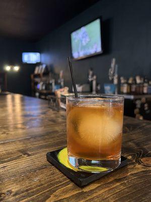 Beeing2Gether Olf Fashioned with honey & rosemary simple syrup