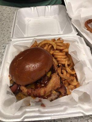 Texas burger with bacon & curly fries