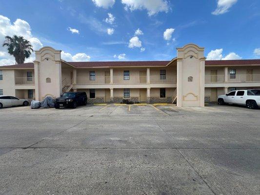 Oasis Escondido Apartments