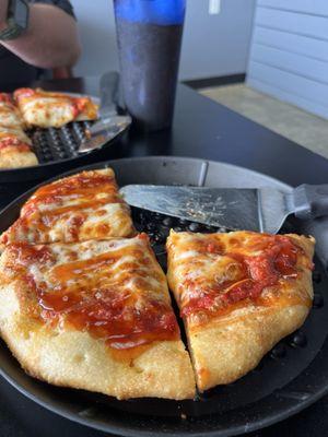 The "Wade" pizza pepperoni and hot honey!!!