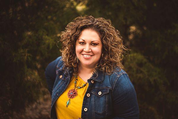 Alecia Conway - United Country Real Estate H5 Auction & Realty