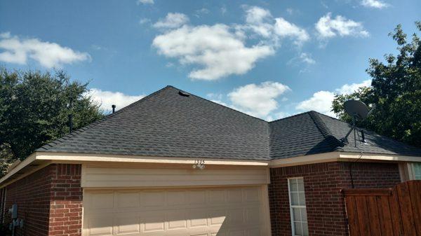 All the turtle vents and pipe Jack's are painted to match and it looks great