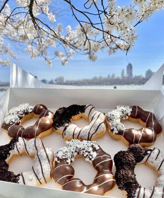 Oreo and dark chocolate mochi donuts
