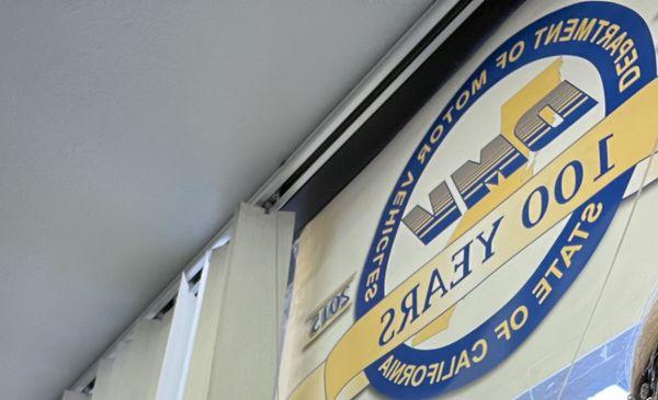 Very good customer service!They are very nice and friendly to help ,I had a very good experience!Nice DMV!Its a good one