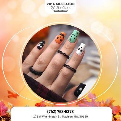 Feeling BOO-tiful starts at the fingertips What Halloween design are you dying to try? Book now!
