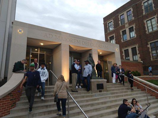 St. Louis University High School