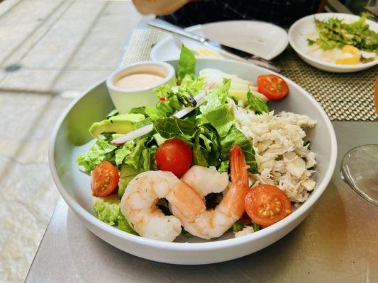 Crab & shrimp salad