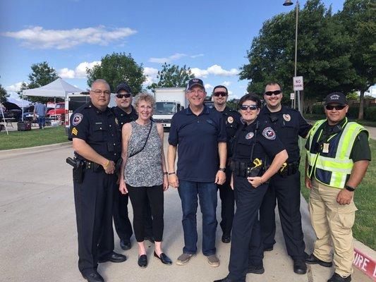 Our Family The MURPHY PD. Hanging at Tunes,Tails and Ales.