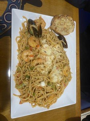 Shrimp pasta