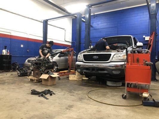 Replacing a Ford F-150 Engine