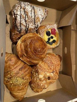 Croissants & pastries