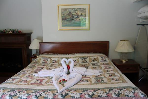 Golden Knight Inn and Suites