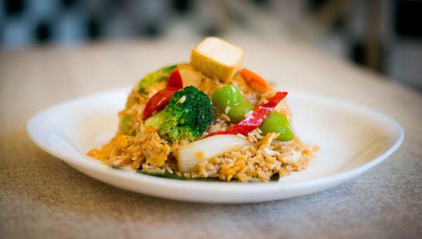 Tofu Sriracha Fried Rice