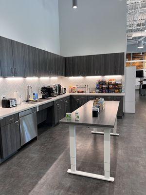 UPLIFT Desk & Human Solution