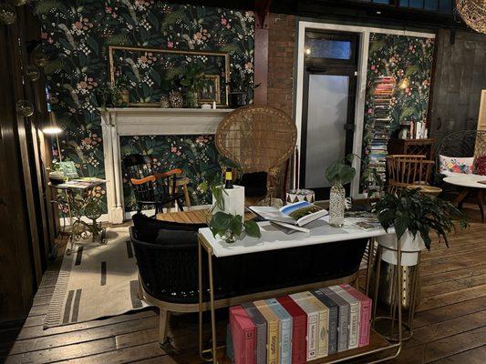 So many cozy corners