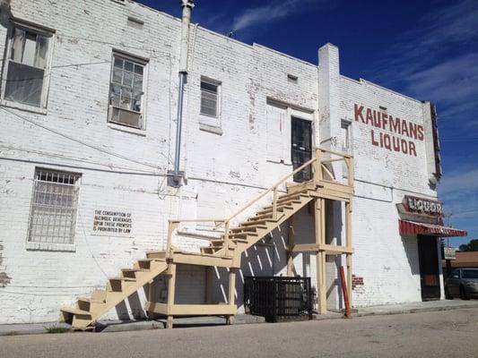 Kaufman Liquor Store