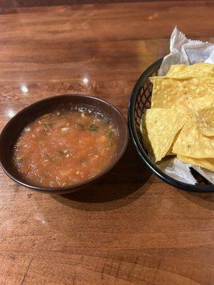 Salsa and chips